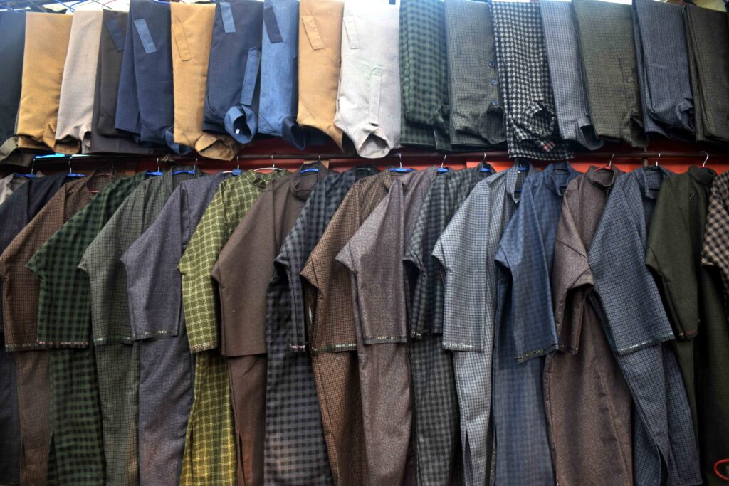 Pheran—How Kashmir’s Traditional Attire Evolved Through Centuries ...